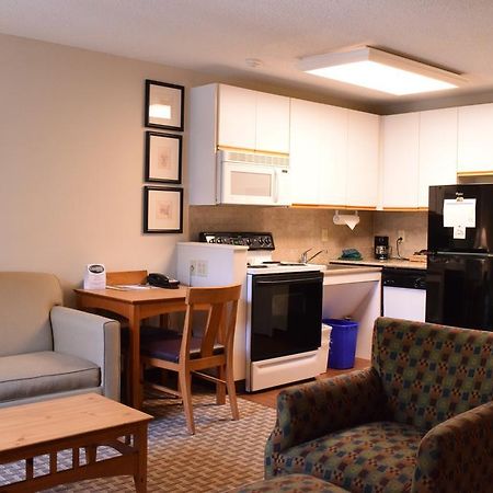 Cresthill Suites Syracuse Източна Сиракуза Екстериор снимка
